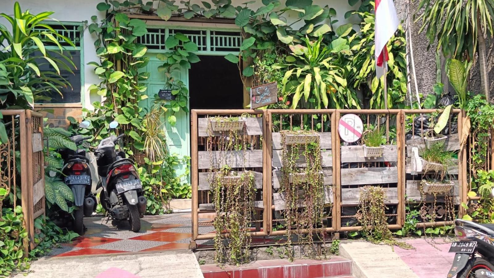 Sante Commune Hostel Yogyakarta Dış mekan fotoğraf