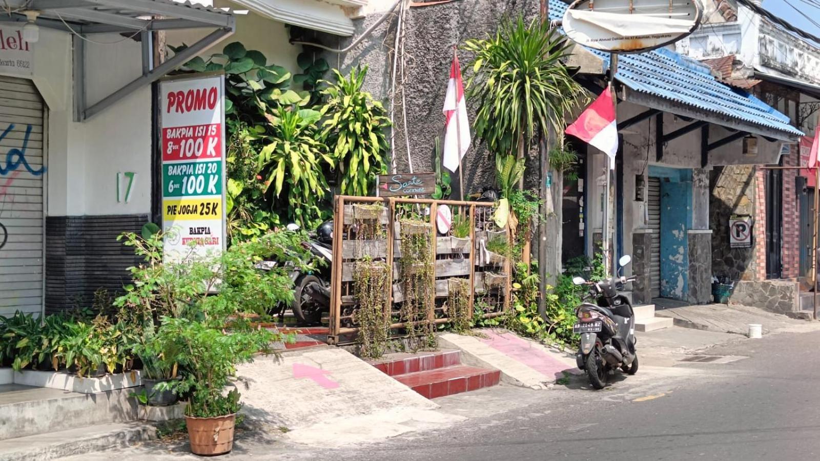 Sante Commune Hostel Yogyakarta Dış mekan fotoğraf