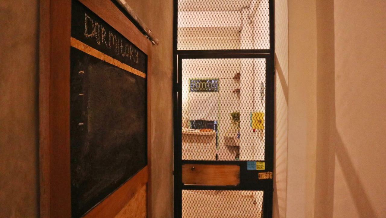 Sante Commune Hostel Yogyakarta Dış mekan fotoğraf
